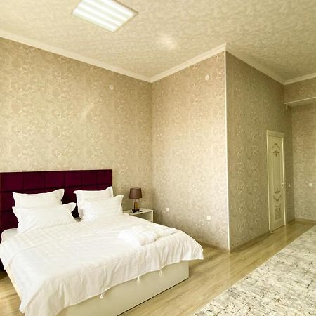 Golden Ray Hotel Turkistan 外观 照片