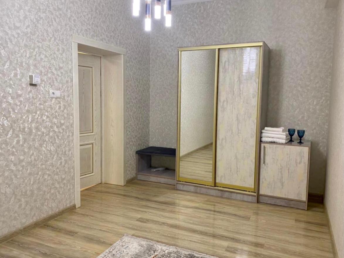 Golden Ray Hotel Turkistan 外观 照片